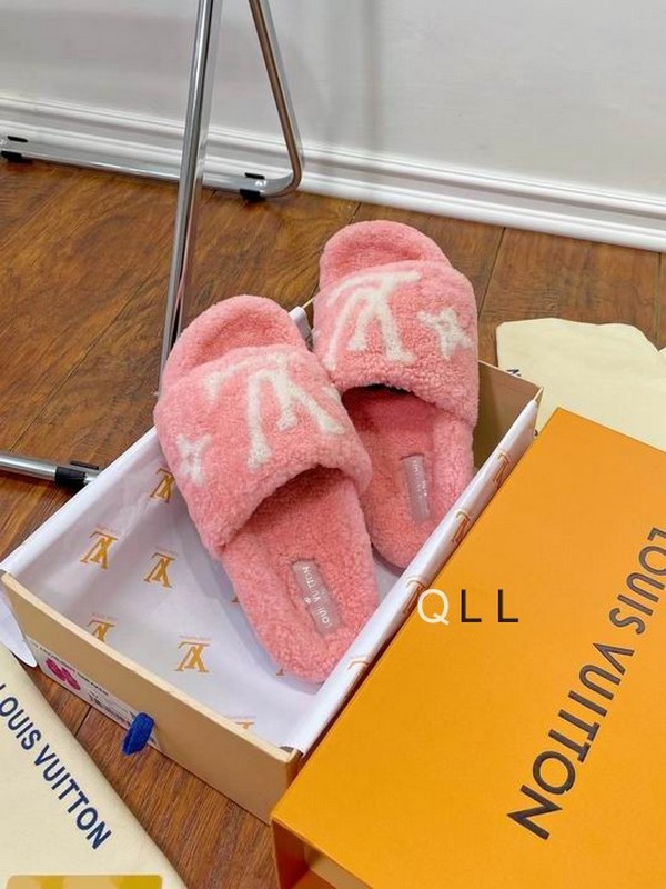 LV Women's Slippers 95